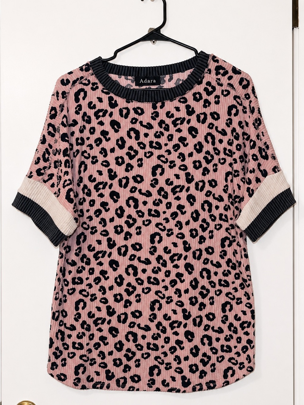 Adara Pink Leopard Print Short Sleeve Top Large